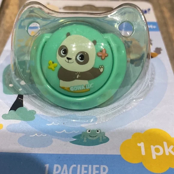 Universal Baby Shrek and Baby Kung Fu Panda Baby Pacifiers - Picture 4 of 6